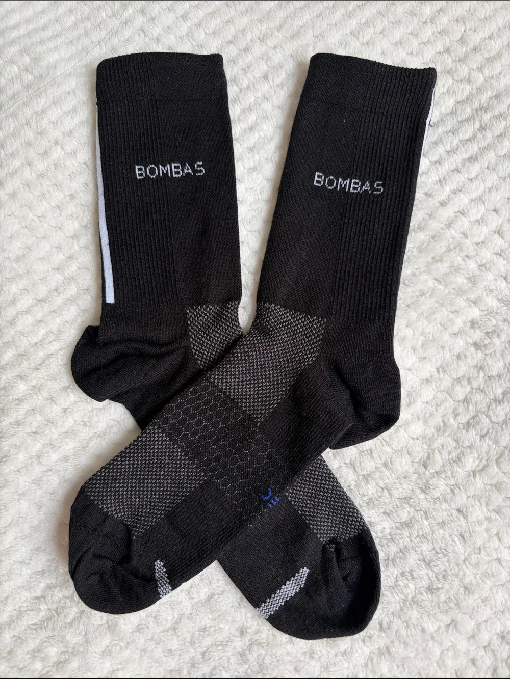 NWOT Bombas Women’s UltraLite Sport Half Calf Black Socks - Unisex Large